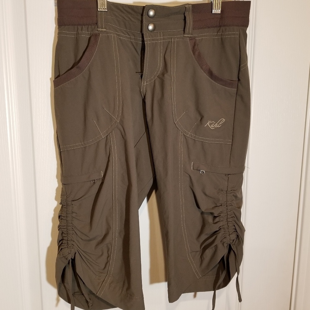 $$$$ WOMANS KUHL CAPRI PANTS SIZE 4